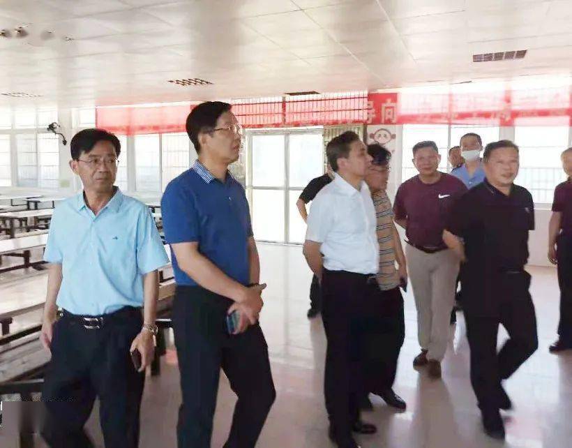 李集街:人大代表为校园安全"开良方"