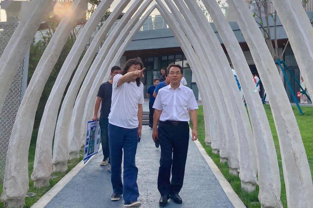 济宁市城市管理局局长徐兴华一行莅临集团参观考察