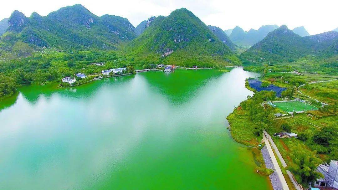 靖西古龙山大峡谷,鹅泉,大新德天瀑布,安平仙河汽车三天游