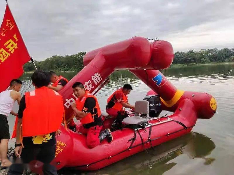 一切为了实战:巴蜀救援自扶正救生艇正式交付中国安能