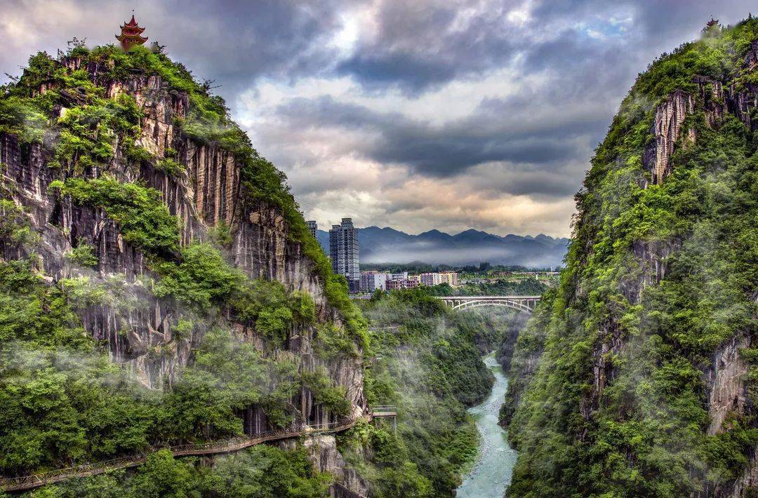 小伙伴们,走,黔江旅游去_重庆