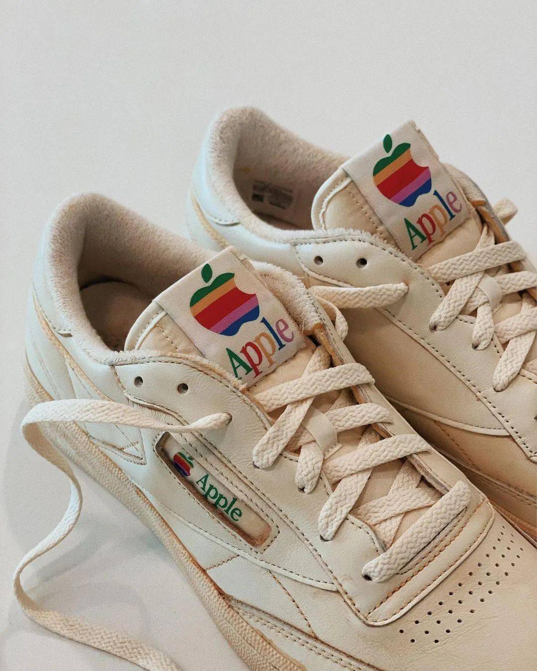 整鞋外科苹果90年代推出过运动鞋真以为苹果只搞数码科技