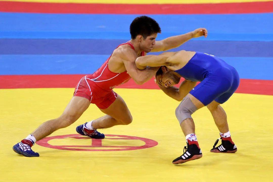 "3c"之名正是始于那块金镶玉——北京奥运会摔跤55kg级别金牌.