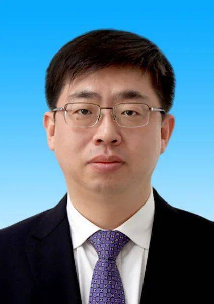 人事去年全国最年轻市长现刷新最年轻市委书记