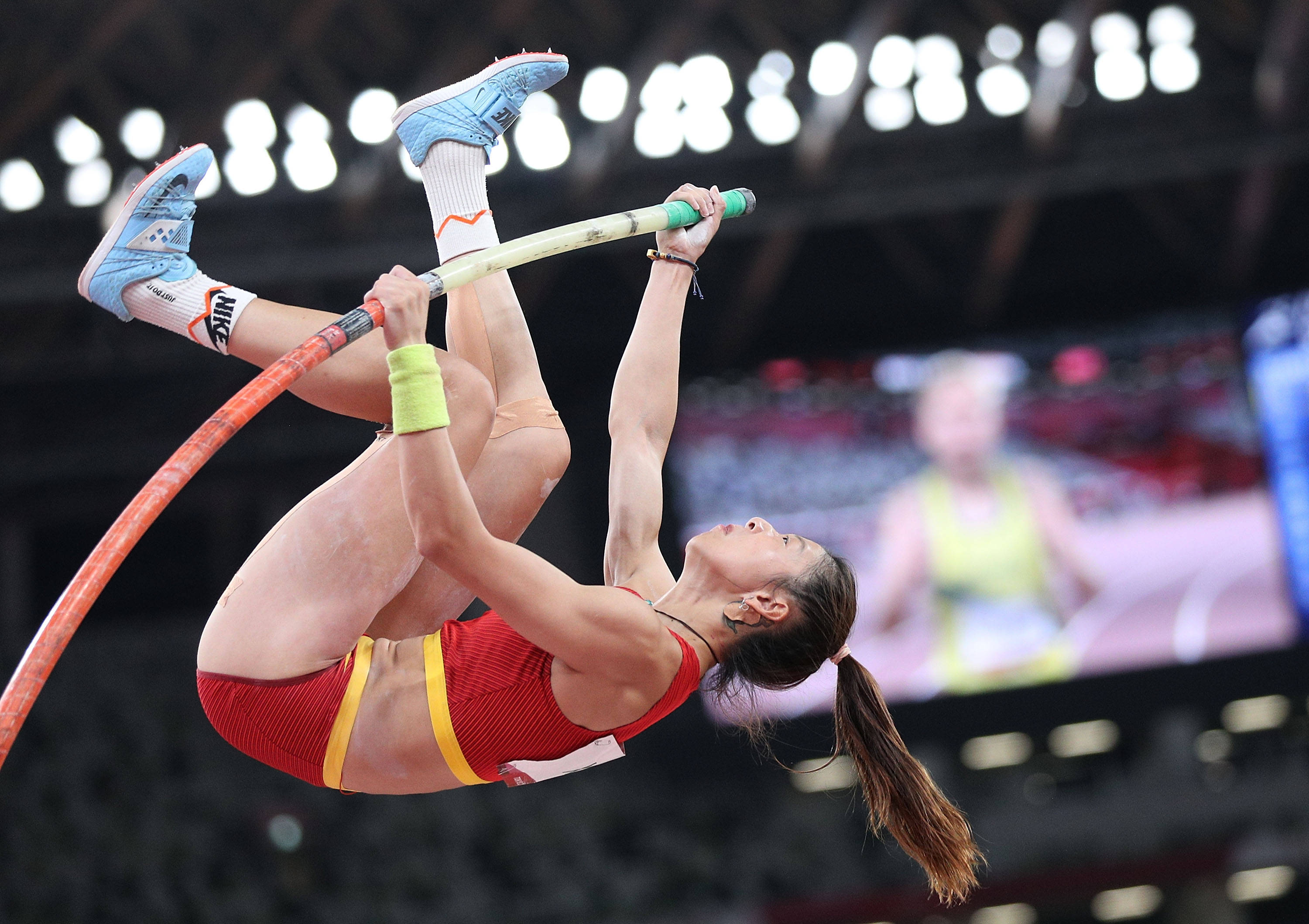 田径——徐惠琴参加女子撑杆跳高决赛