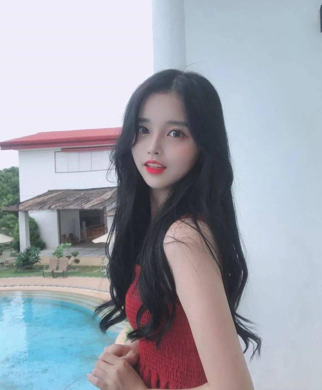可以烫的"渣女大波浪"发型_女孩