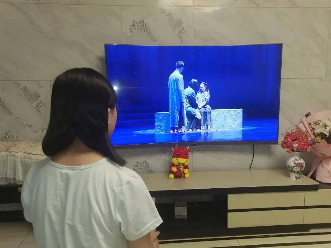 全市教育系统2021年秋季"开学第一课《大豆谣》"专