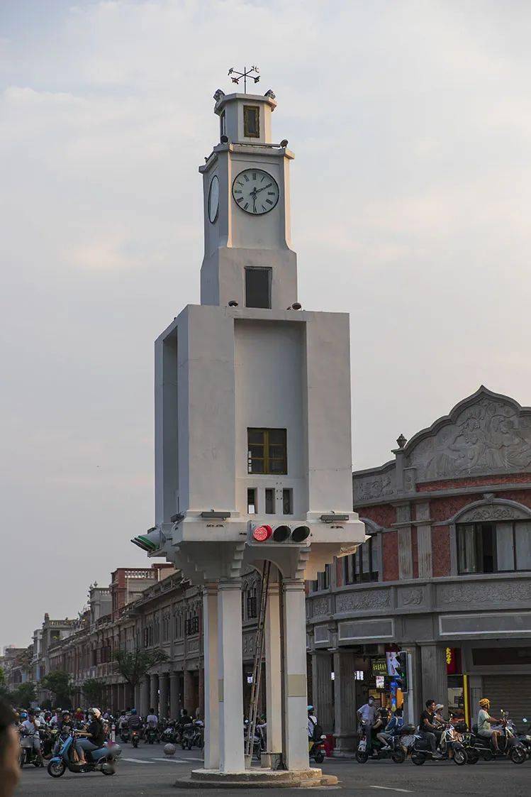 钟楼泉州最古老的钟楼,老城区的地标性建筑,始建于1934年,以罗马风格