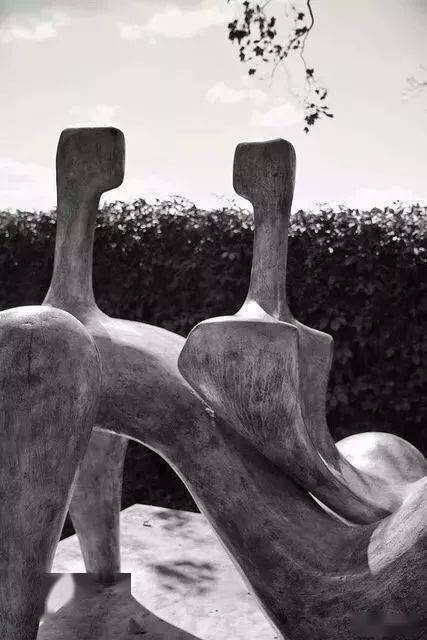 雕塑 henry moore 作品_摩尔