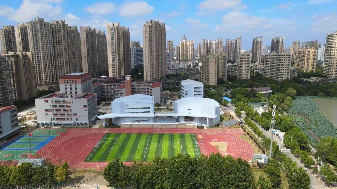 皖江小学 芜湖市皖江小学将于 今年9月首次招生, 该校位于城东星悦