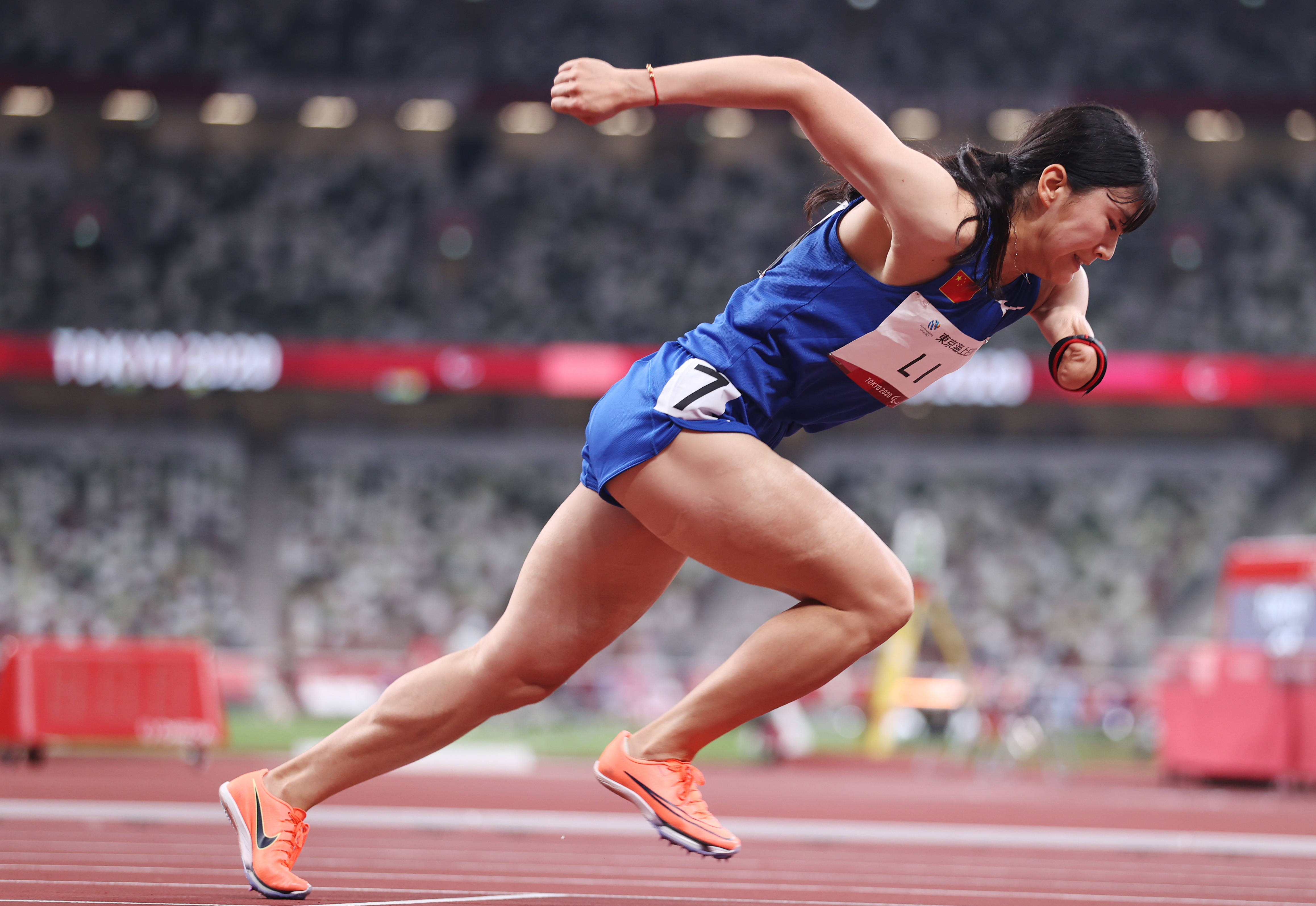 田径—李露获女子400米t47级第4名