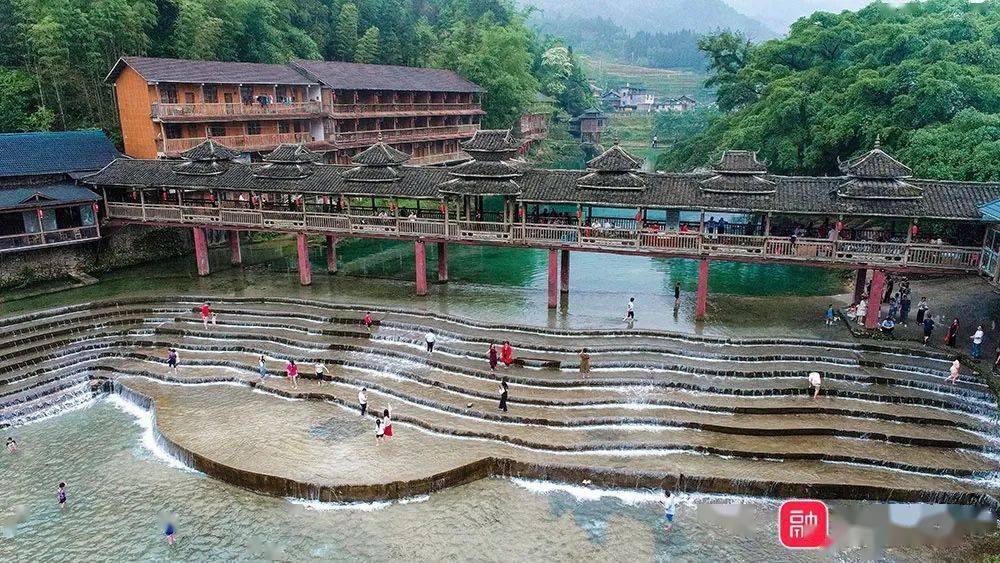 融水苗族自治县香粉乡雨卜村景色