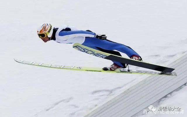 学习跳台滑雪,入山前准备好可移动滑雪板,否则你可能会发生意外