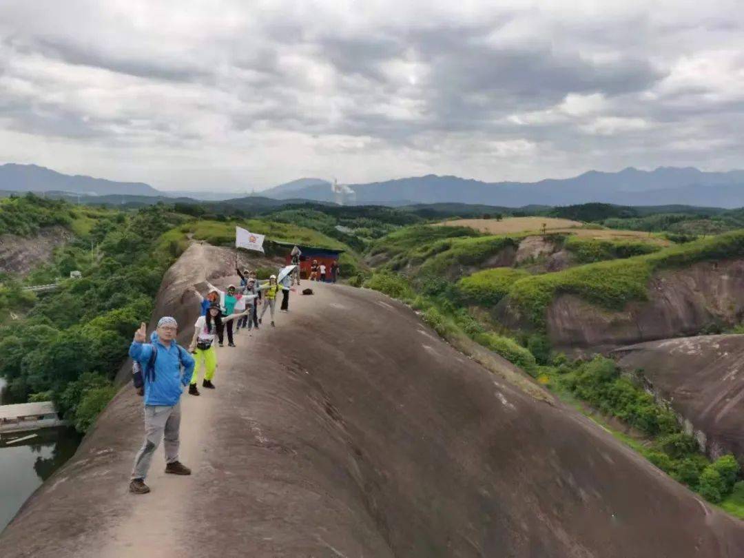 11~12回龙山露营 挑战刀背山2天1晚399(车费,保险,3正1早1露营)