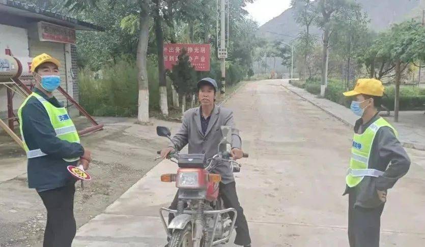 【蒿林动态】蒿林乡积极开展农村道路交通安全劝导活动