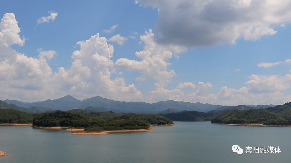 清平水库加大放水量.