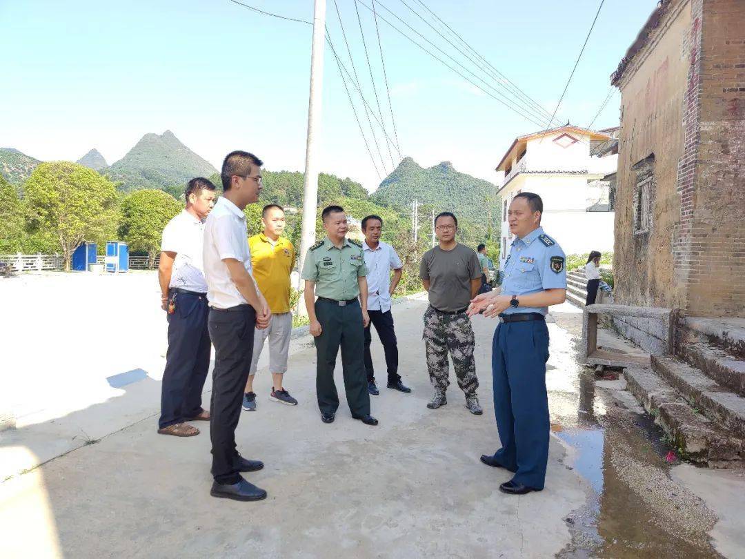 桂林警备区领导到福利镇屏山村委调研乡村振兴,红色教育基地建设等