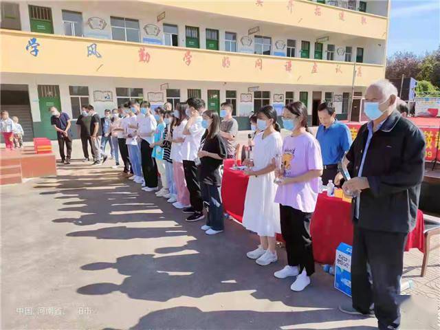 镇平县晁陂镇:爱心企业助推优秀学子腾飞