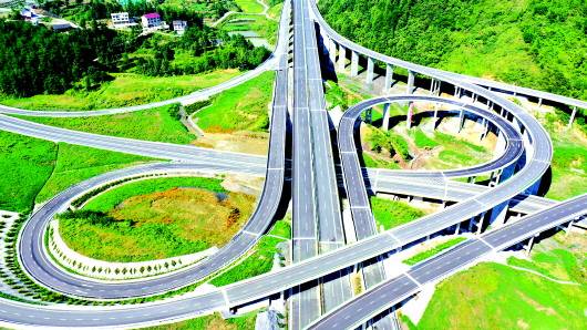 贵州石玉高速公路建成通车