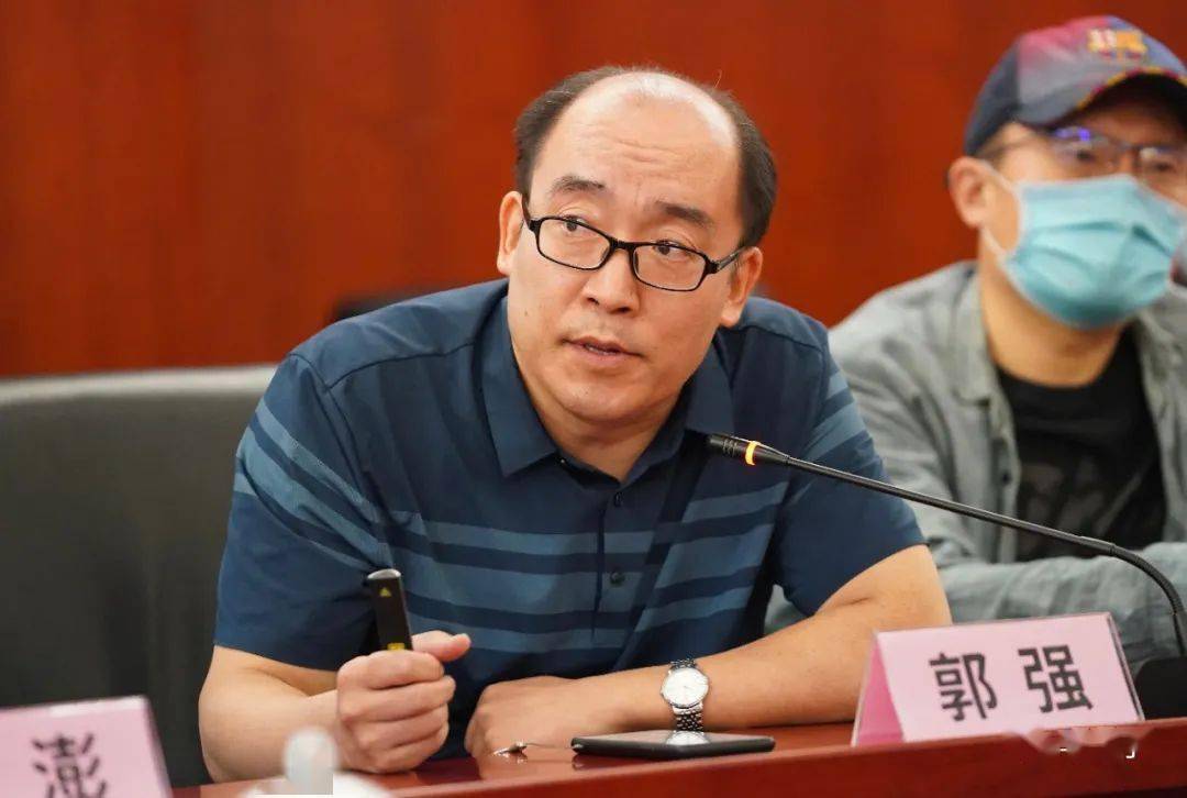 新华社体育部主任,中国体育记者协会副主席许基仁,北京晚报副总编郭强