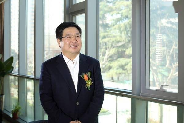 姜照柏和姜雷两兄弟是从农村走出来的,为人低调,但是很有事业心.
