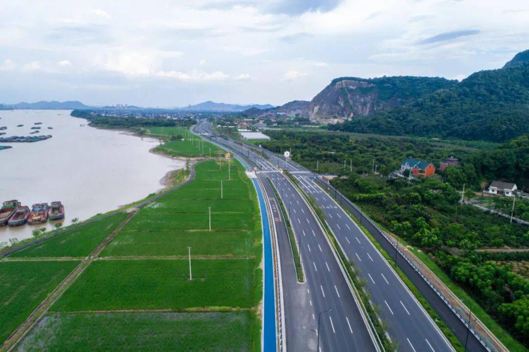 沿路皆景,富阳这条景观大道串起大安顶组团,未来可期!