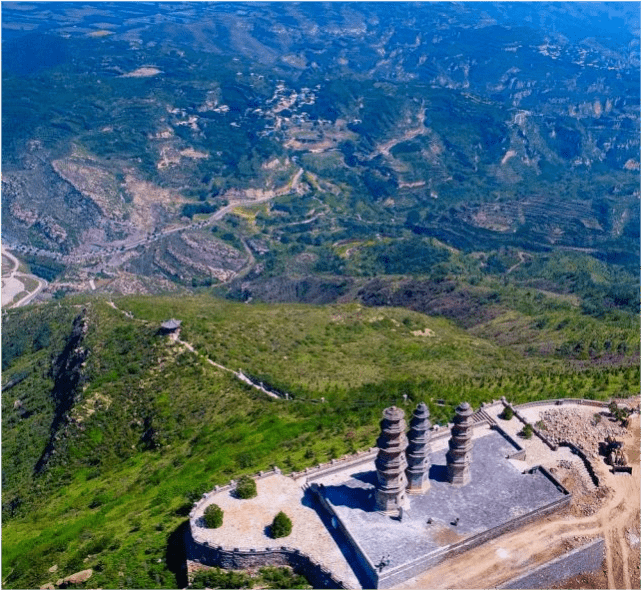 山  太原三山环绕, 唯独没有南山, 因此太谷凤凰山 便被称为太原南山