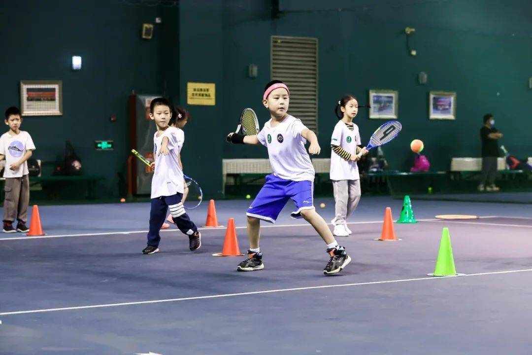 香港赛马会助力全民健身网球培训青少年儿童训练营开营