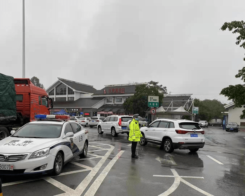 直击返程日!重庆高速公路通行情况整体良好 未出现大面积拥堵