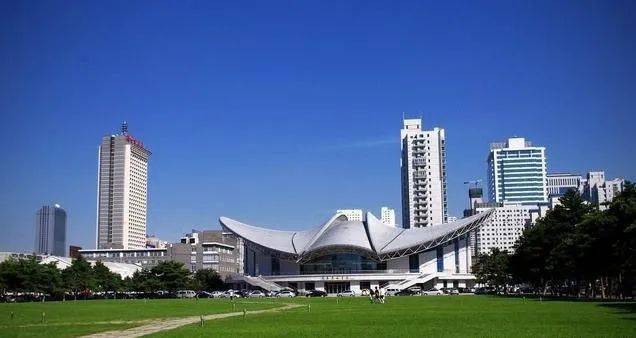 继《我和我的祖国》《我和我的家乡》后,"我和我"系列又来了,先"国"