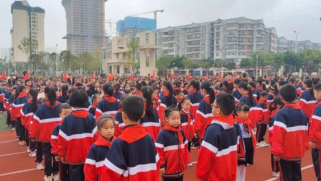 请党放心 强国有我|潼南区各级少先队庆祝建队72周年_朝阳小学