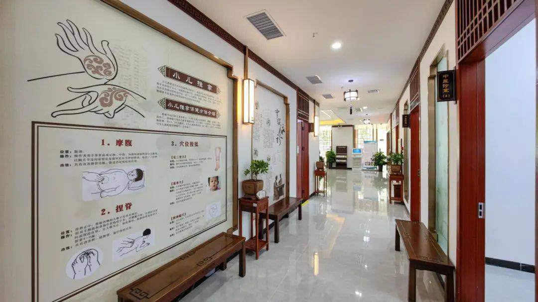 内设中医诊室,名中医专家工作站,中医综合治疗区,康复治疗区,中药熏蒸