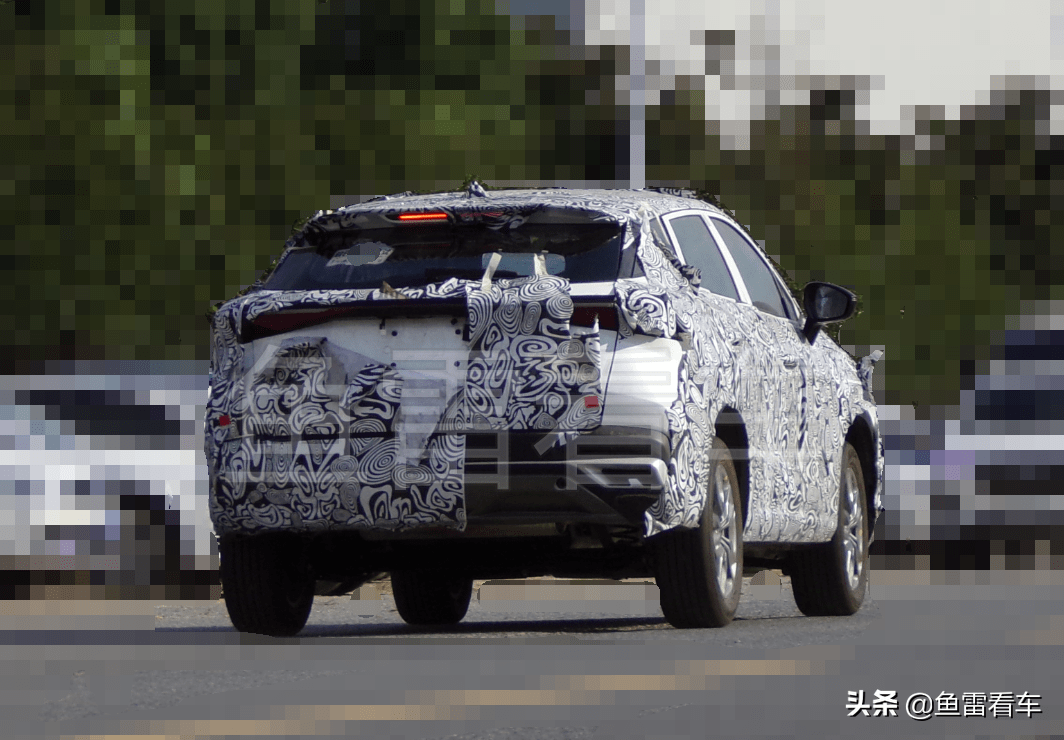 长出一口气最新抓拍的奇瑞t19c运动型suv果真有四轮独立版本