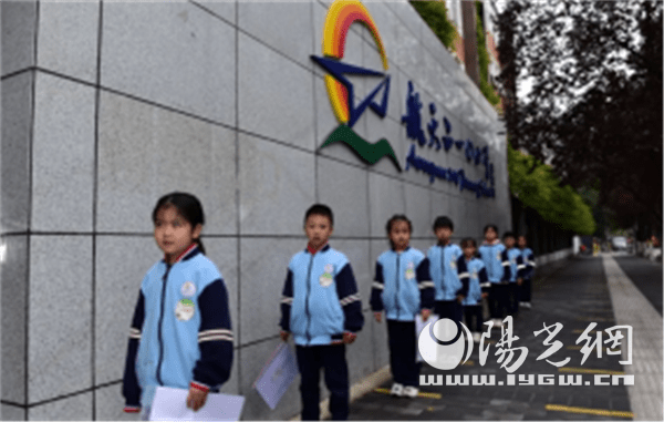 雁塔区航天210小学一年级的孩子们很快"长大了"_常规