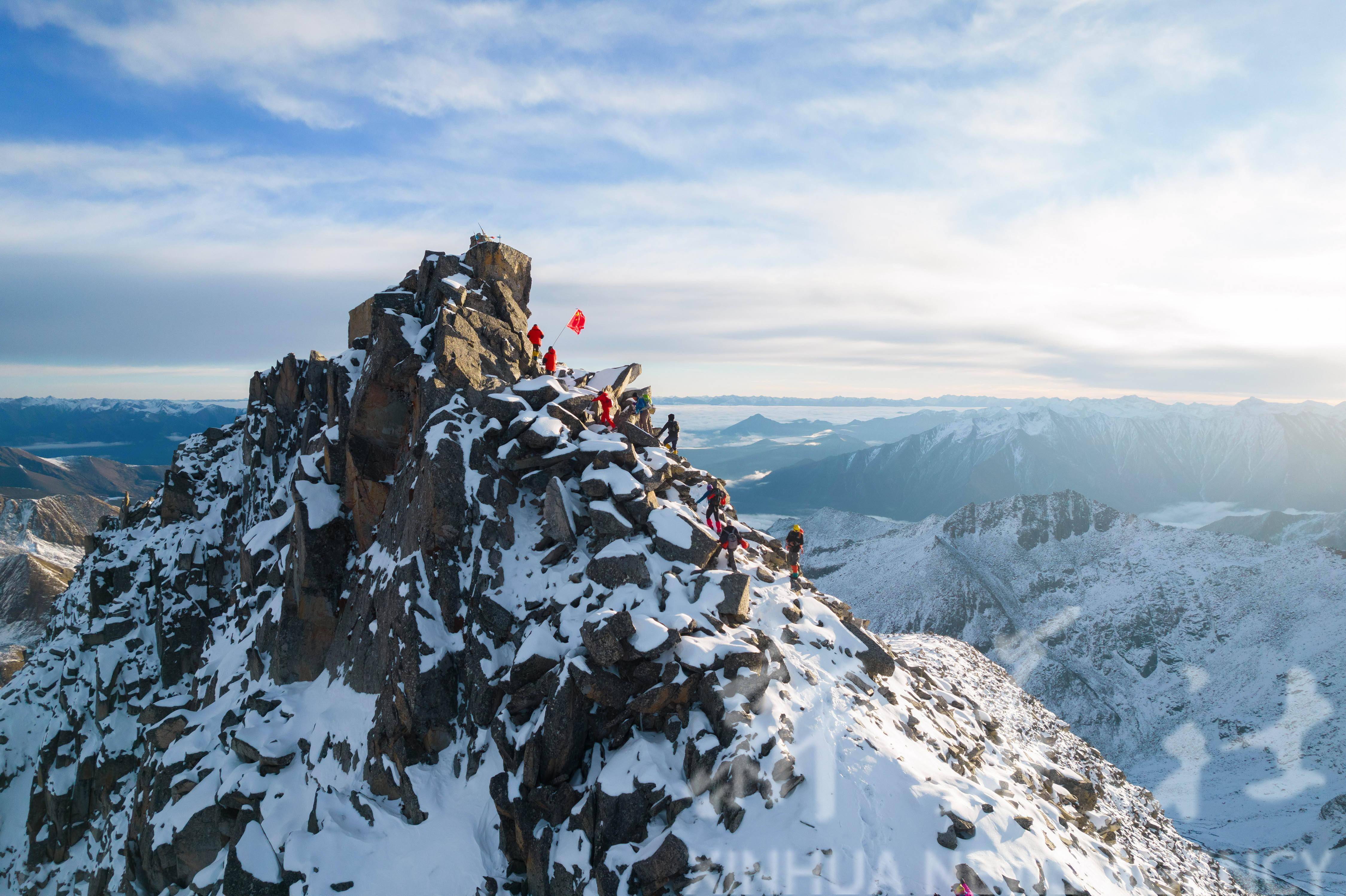 百余名山友相聚四川三奥雪山