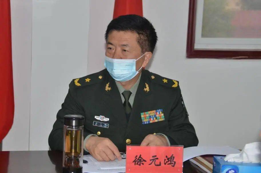 河南省军区少将政委徐元鸿在信阳干休所调研时指出"干休所要以服务老