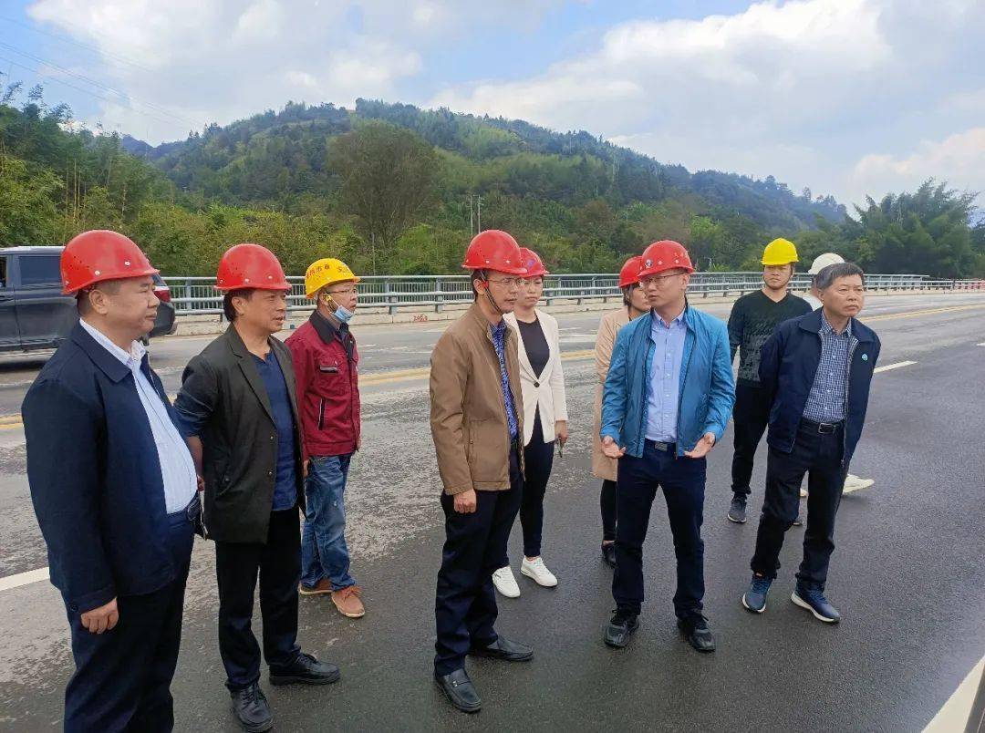 漳州市交通运输局局长张永金到南靖县县道马山线梅书线项目开展调研