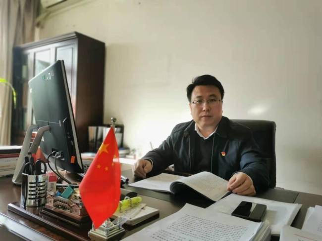 市工信局党组书记,局长 王正祥