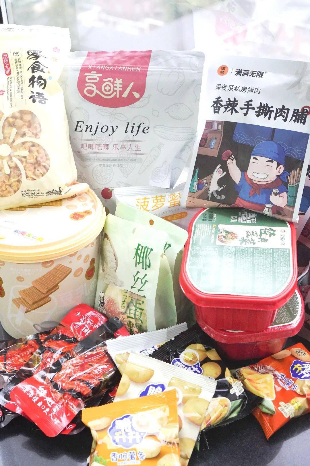 拼夕夕零食测评均价10元便宜大碗无限回购n次不踩雷