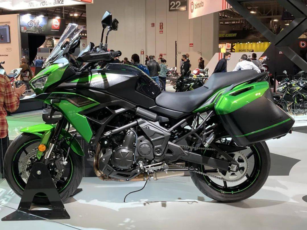 当然升级后2022款的versys 650售价是有所提升的,欧洲地区相比2021款