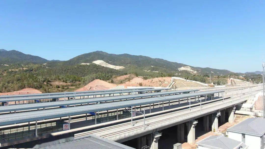 龙川记者带您探营龙川西站_候车_大厅_广东