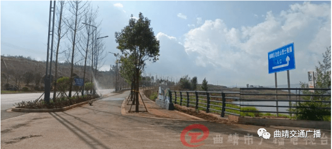 在麒麟区住建局,益宁街道和三宝街道的全力配合下,水石公路建设已经