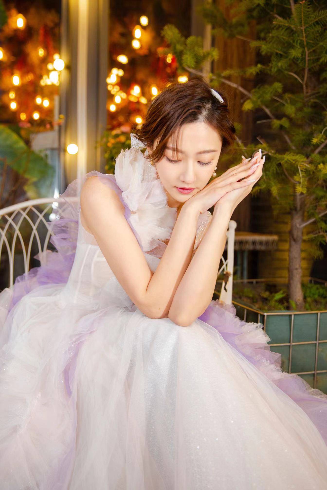 余玥礼服写真女神气场清冷艳丽优雅大气