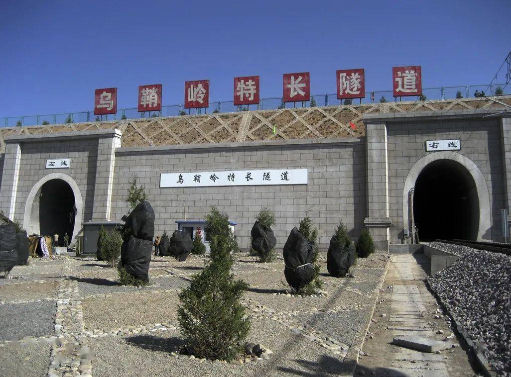 三代乌鞘岭隧道,浓缩着中国铁路建设历程.