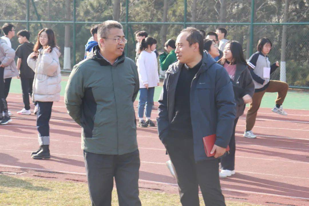 在赛前,学校工会主席闫云龙,学生发展二处主任赵福涛,团委书记郭惠及