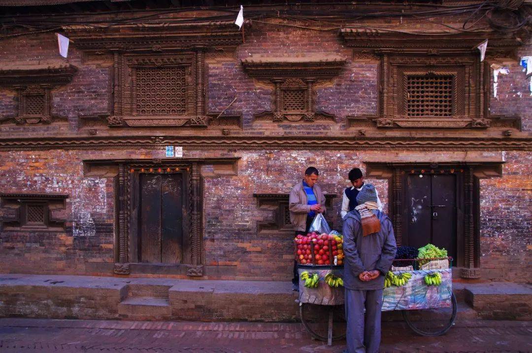 一个人,去尼泊尔_费瓦_巴德_旅行