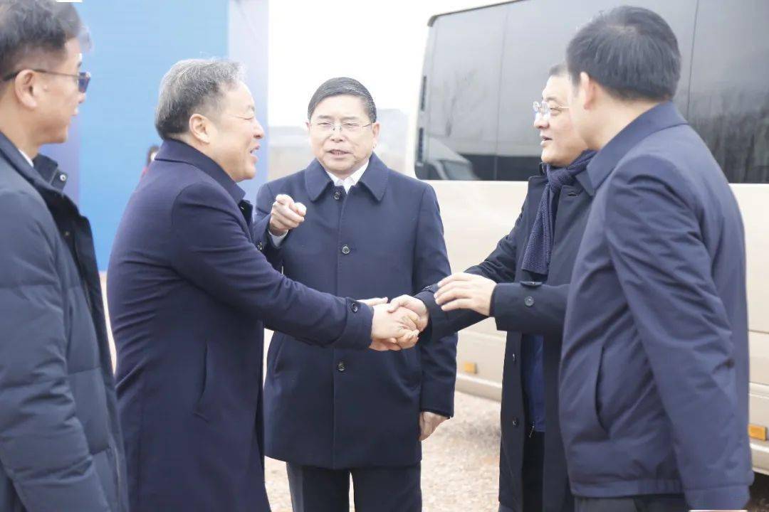 周光民出席新建沪渝蓉沿江高铁荆门至宜昌段推进会