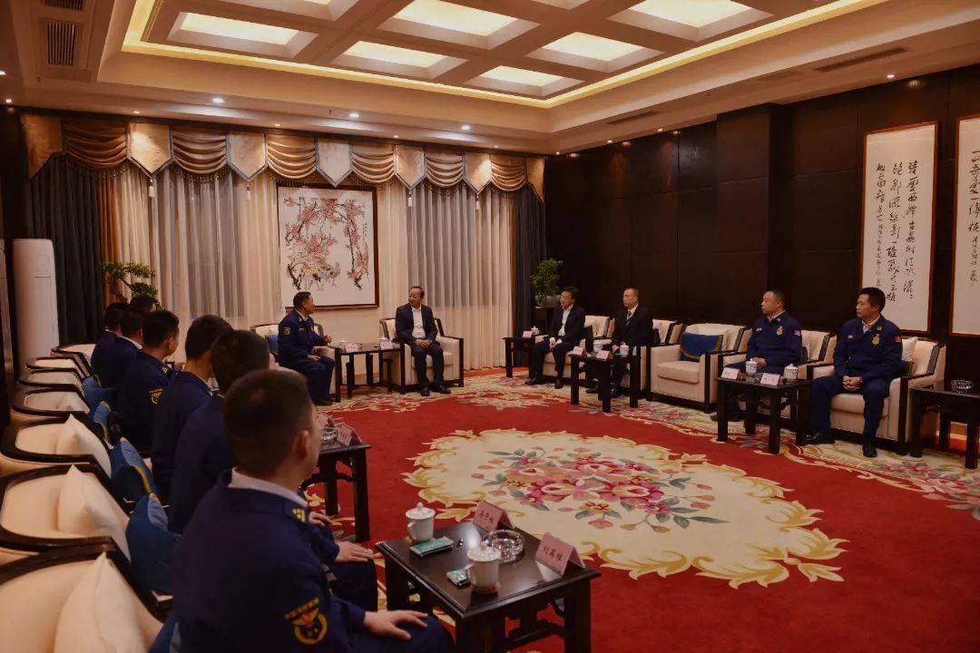 乐山市委书记马波市长陈光浩会见省消防救援总队副总队长喻平文一行