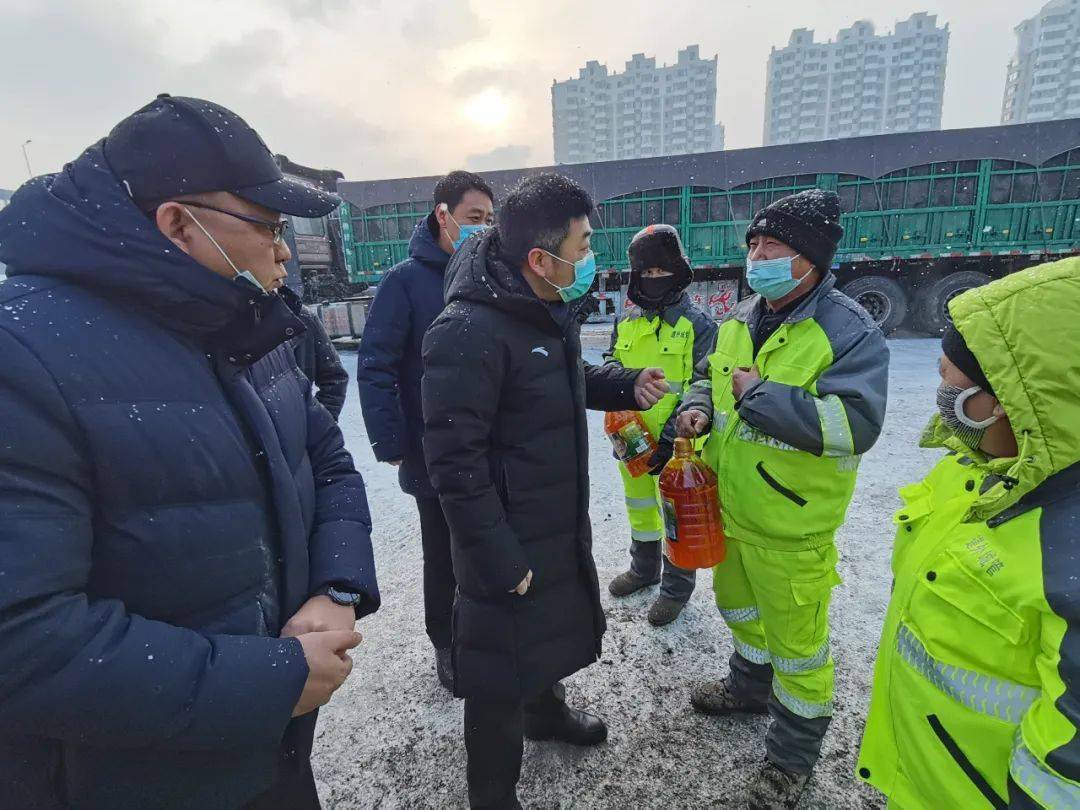 区委副书记,区长李晗龙慰问一线环卫工人_道外区_工作_环境
