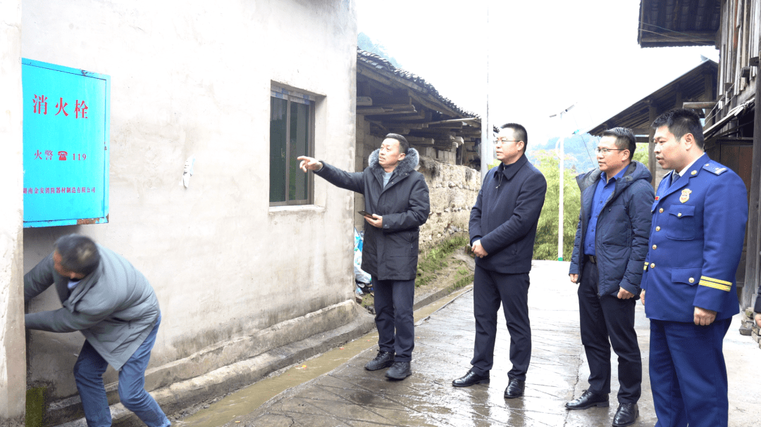 镇远县县委副书记,县长杨仕根带队检查春节前安全生产工作_防范_单位